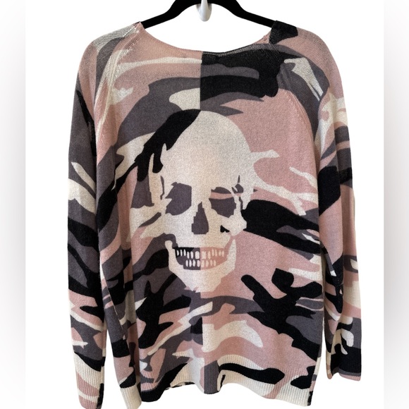 ⭐️NWT⭐️Skull Cashmere Pink/Gray Camo 100% Cashmere Sweater - Picture 3 of 6